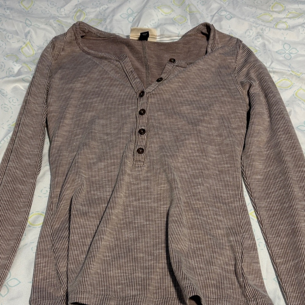 Universal Thread V-Neck Sweater in Brown